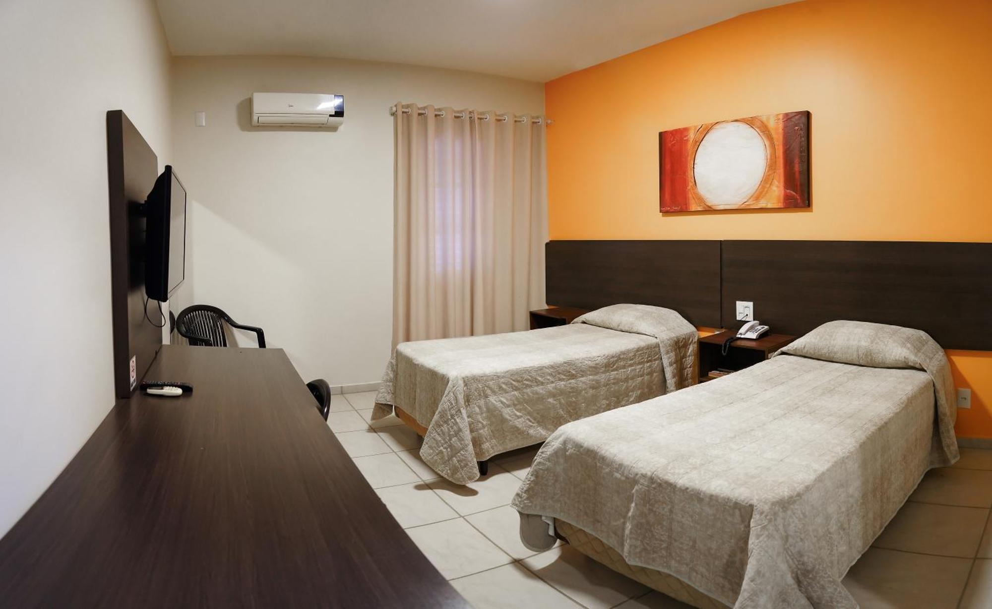 Attie Park Hotel Uberlândia Екстериор снимка