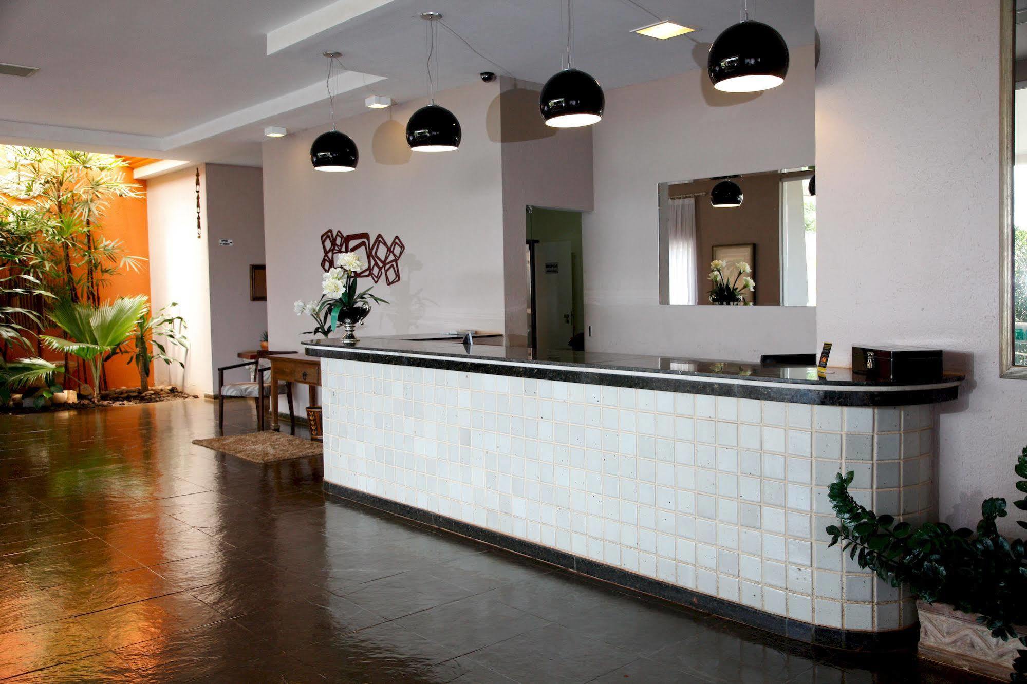 Attie Park Hotel Uberlândia Екстериор снимка